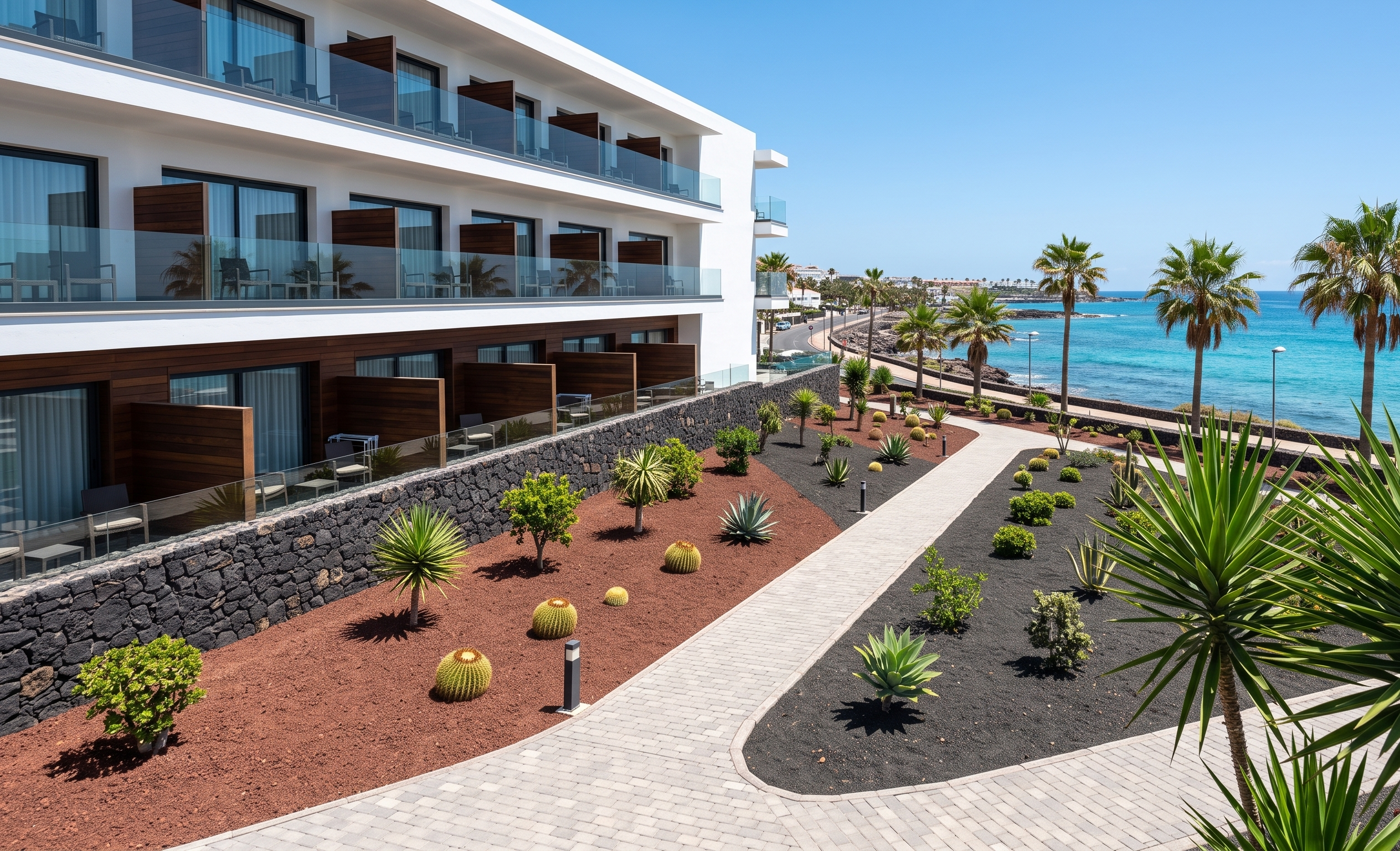 Guía de alquiler de coches en Lava Beach Hotel